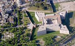 Barletta – Castello XII-XIV secolo Barletta – Castello XII-XIV secolo