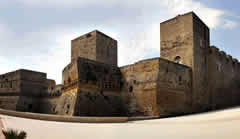 Castello Svevo-Normanno di Gioia del Colle Castello Svevo-Normanno di Gioia del Colle