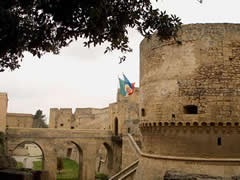 Castello Svevo-Normanno di Brindisi Castello Svevo-Normanno di Brindisi