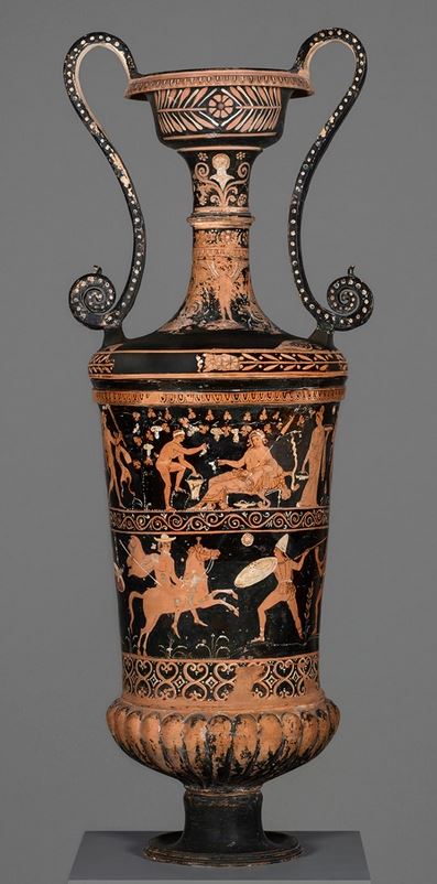 Vaso con scena dionisiaca e battaaglia, attribuito al pittore Dario, IV secolo a.C. proveniente da Ceglie – Collezione Koller, Antikensammlung Museum, Berlin D Vaso con scena dionisiaca e battaaglia, attribuito al pittore Dario, IV secolo a.C. proveniente da Ceglie – Collezione Koller, Antikensammlung Museum, Berlin D