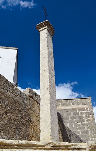 Menhir Osanna – Spongano, Lecce IT Menhir Osanna – Spongano, Lecce IT