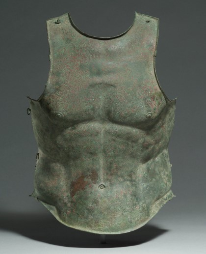 Corazza anatomica in due parti ritrovato a Ruvo di Puglia in sepoltura ipogea de del IV sec. a.C. - Cabinet des Medailles, Parigi F Corazza anatomica in due parti ritrovato a Ruvo di Puglia in sepoltura ipogea de del IV sec. a.C. - Cabinet des Medailles, Parigi F